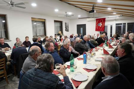 Prisotni člani ZŠAM Ilirska Bistrioca še iz drugega zornega kota s